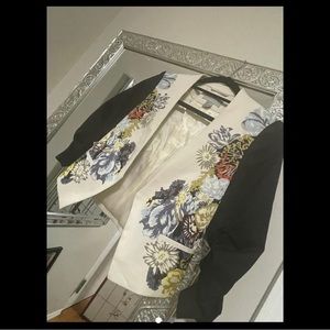 H&M Flowers design vest blazer.